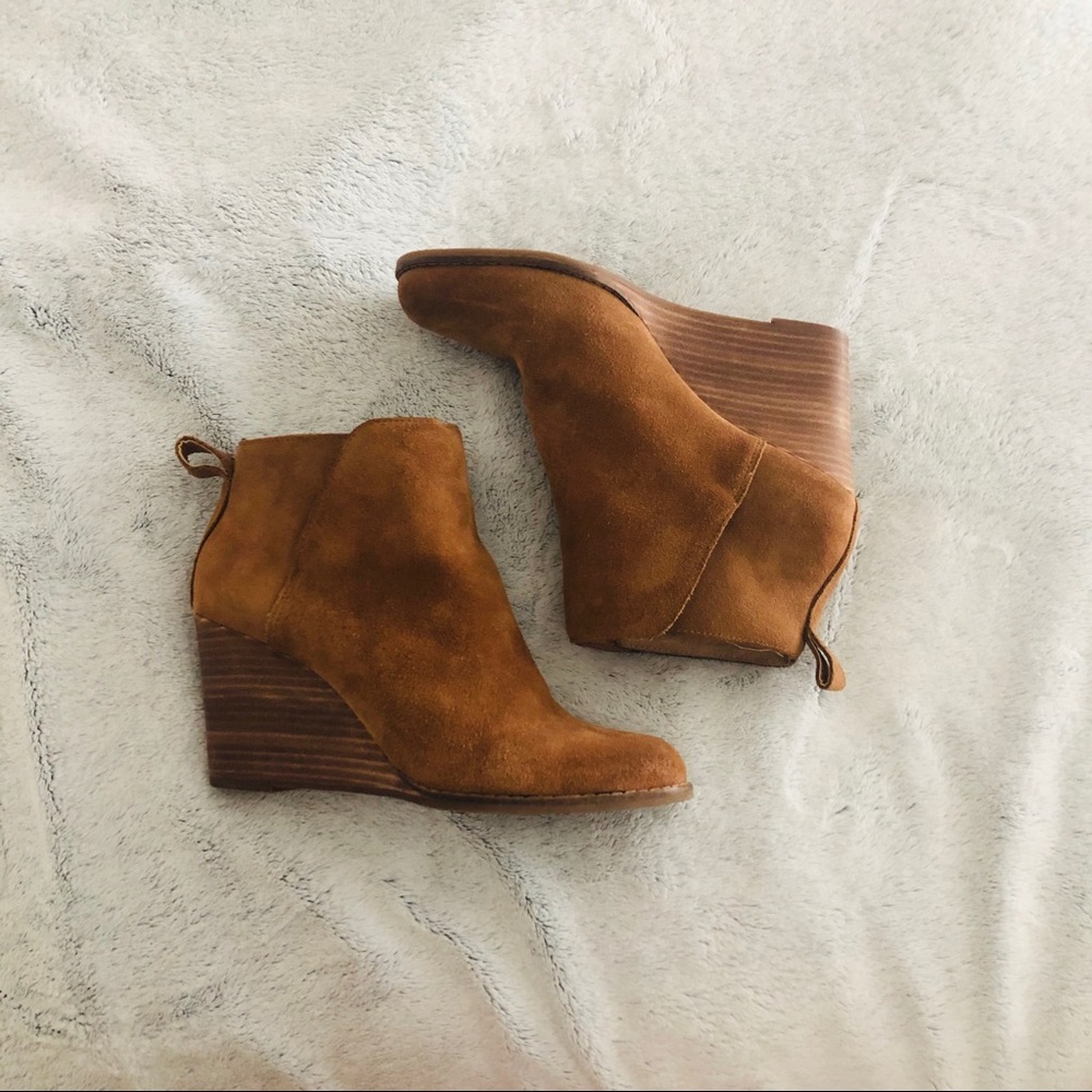 Lucky Brande Suede Boots